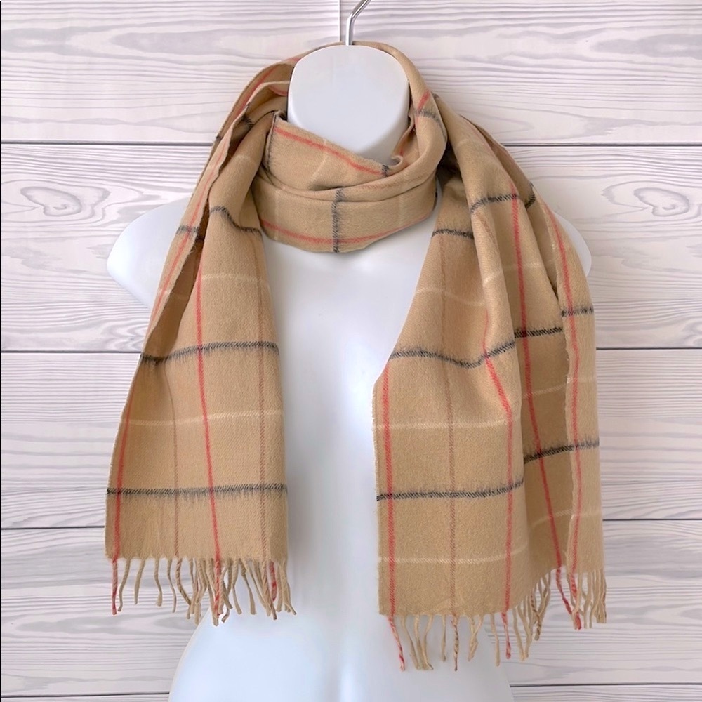 Burberrys‎ Vintage 100% Pure Virgin Wool Scarf